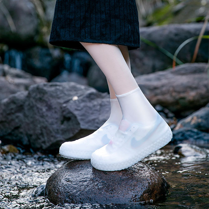 VattentÀtt och halkfritt skoskydd