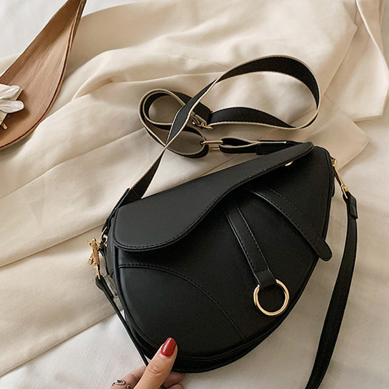 Crossbody sadelväska