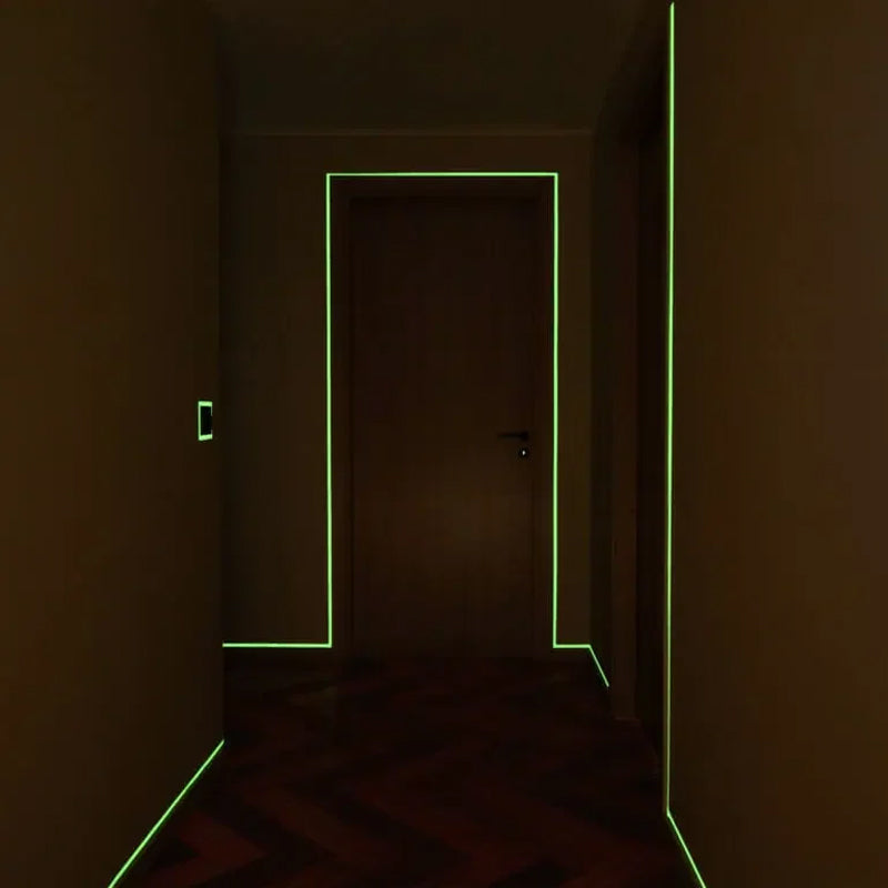 Tejp för säkerhetspåminnelse som lyser i mörkret