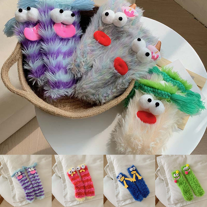 Varma mysiga fluffiga tecknade monsterstrumpor