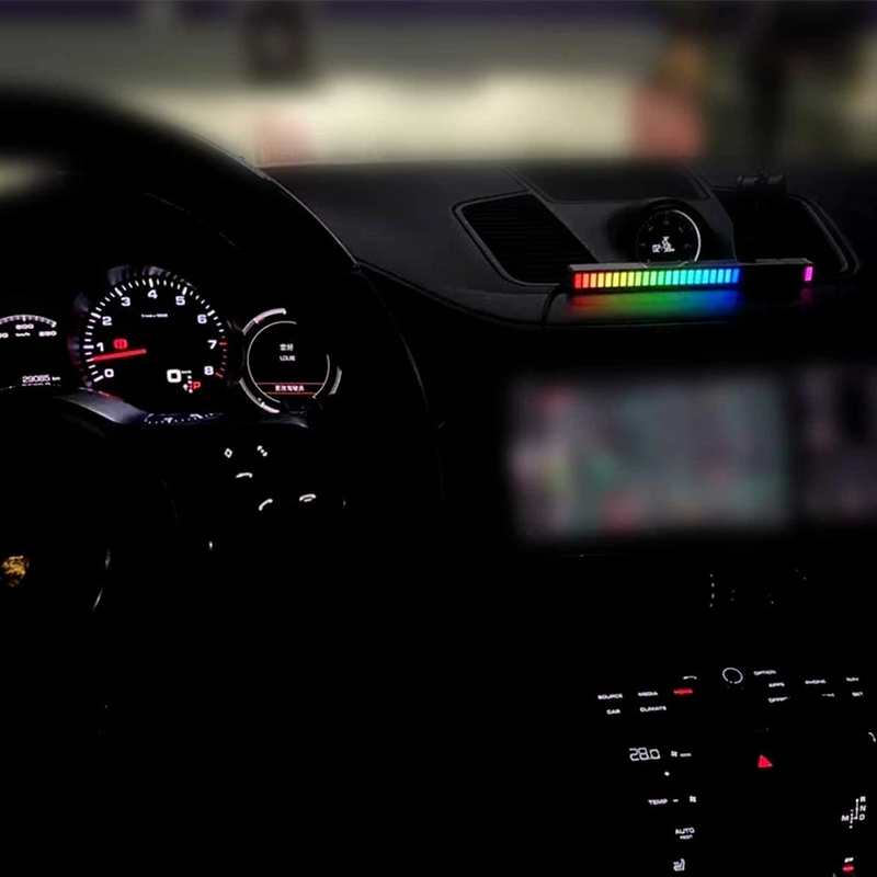 RGB bilbländande ljudkontrollerat LED -ljus