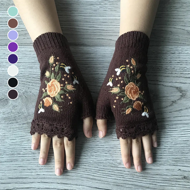 🧤Handbroderade handskar🧤
