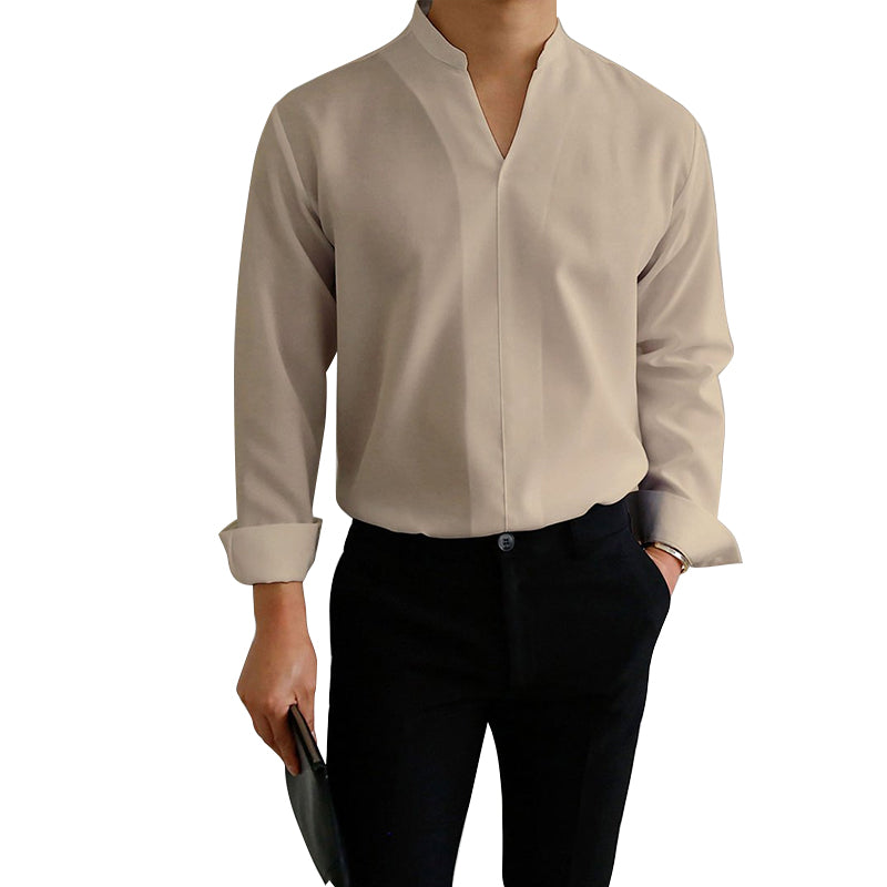 V-ringad enfärgad långärmad skjorta